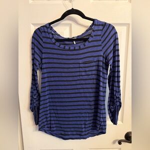 Splendid 3/4 sleeve lightweight T-shirt. Size medium.